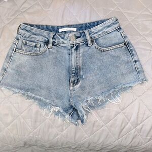 Super cute festival short